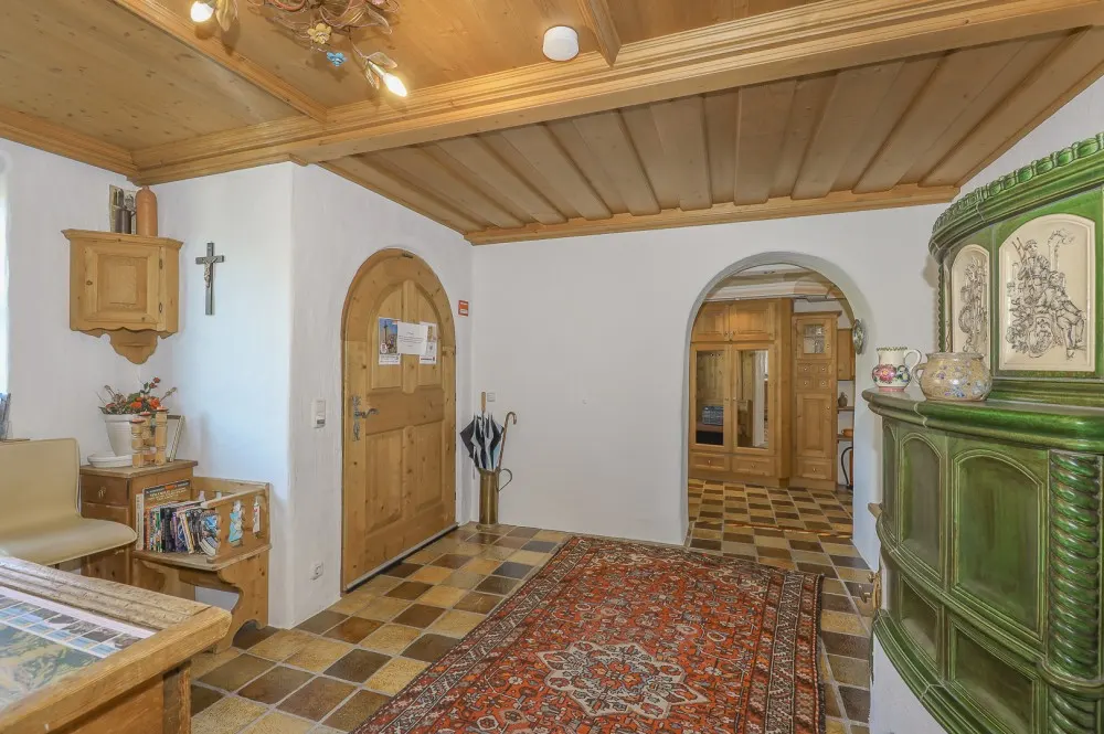 KITZIMMO-Großzügiges Haus mit 3 Wohnungen mieten - Immobilien St. Johann.