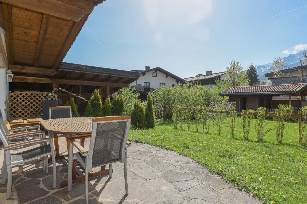 KITZIMMO-Großzügiges Haus mit 3 Wohnungen mieten - Immobilien St. Johann.