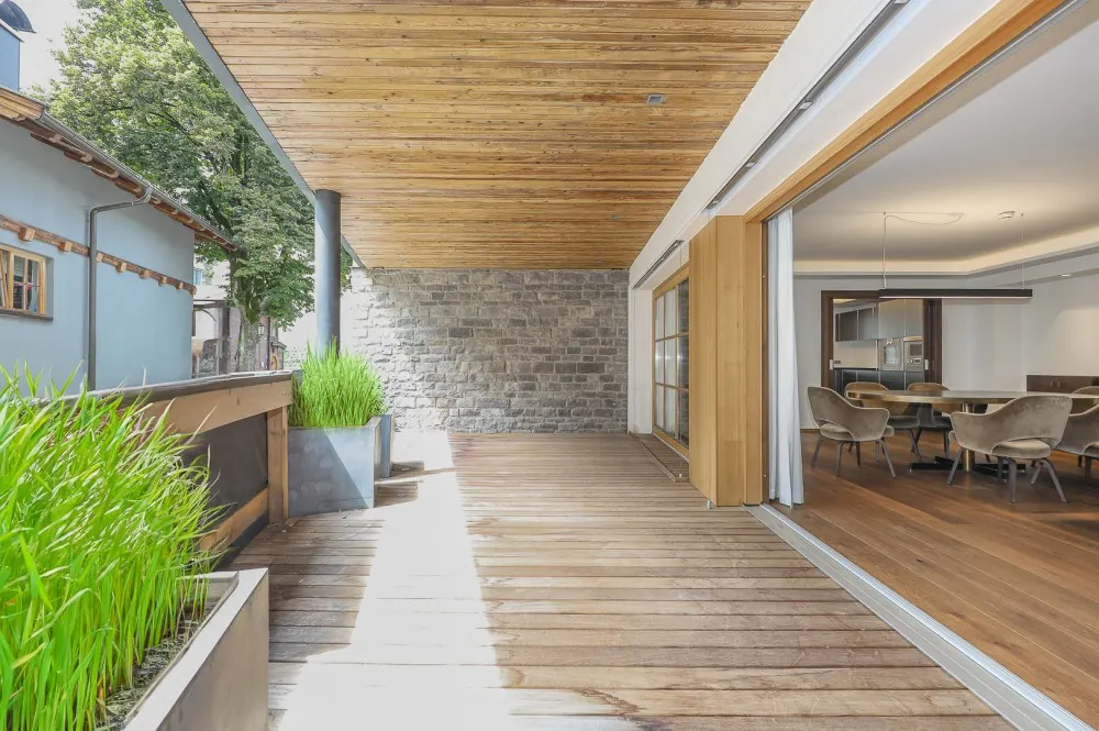 KITZIMMO-Luxus-Suite mit Zugang in ein 5-Sterne-Hotel - Immobilien Kitzbühel.