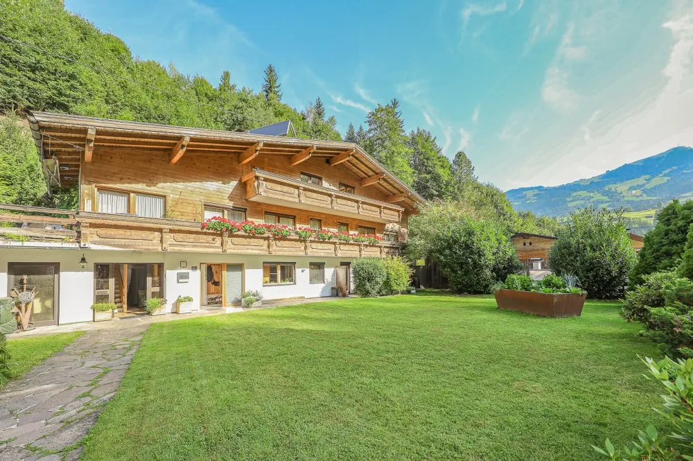 KITZIMMO-Mehrfamilienhaus Apartmenthaus kaufen - Immobilien Hopfgarten.