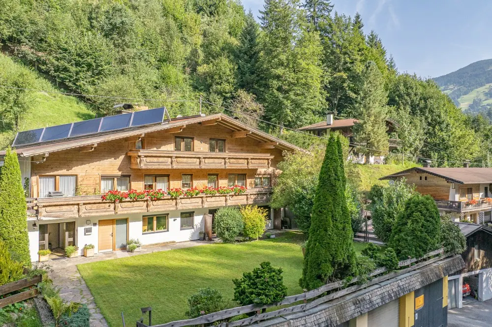 KITZIMMO-Mehrfamilienhaus Apartmenthaus kaufen - Immobilien Hopfgarten.