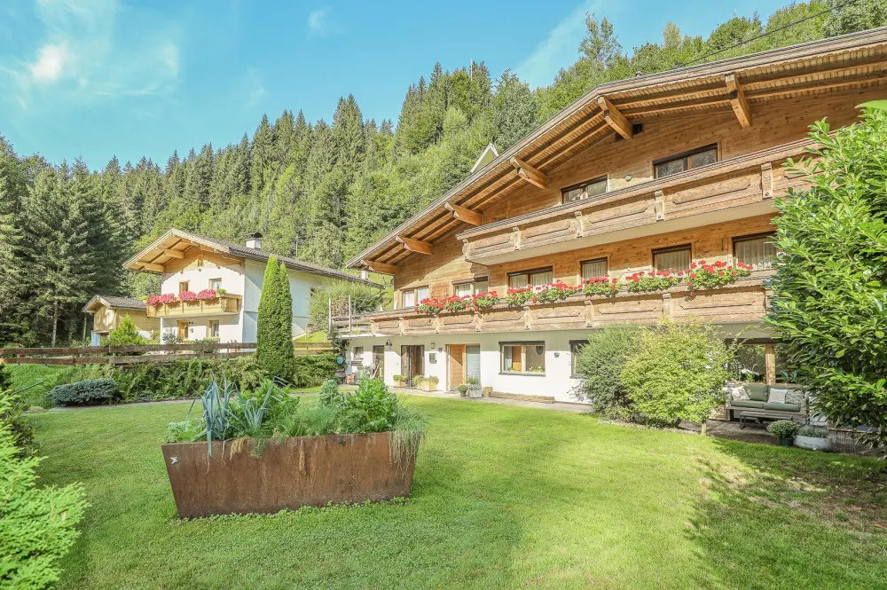 KITZIMMO-Mehrfamilienhaus Apartmenthaus kaufen - Immobilien Hopfgarten.