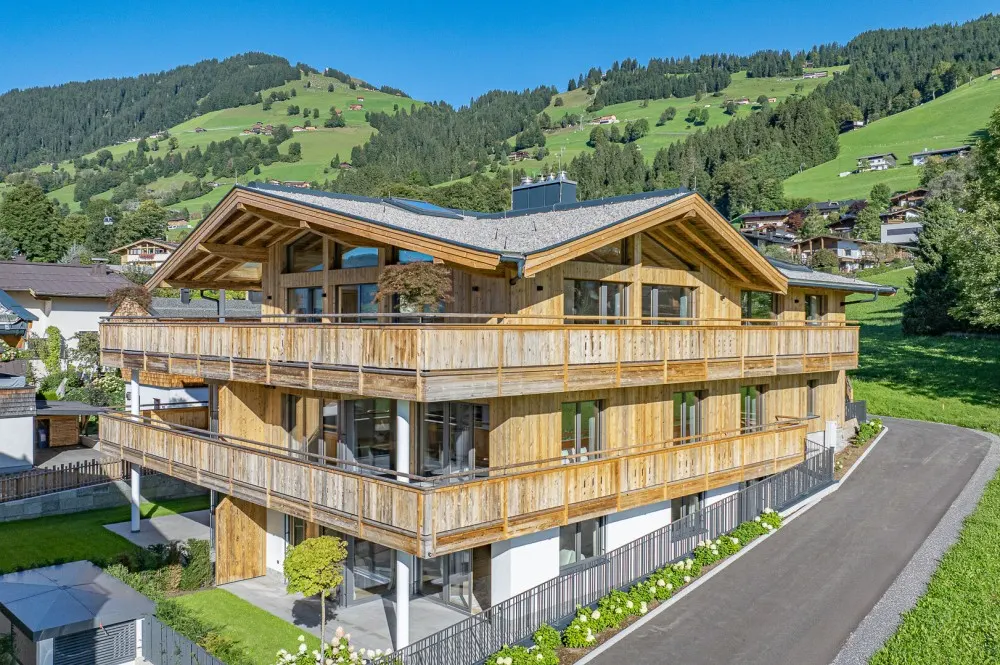 KITZIMMO-Luxuspenthouse sonniger Toplage mit Panorama-Ausblick - Immobilien Brixen.