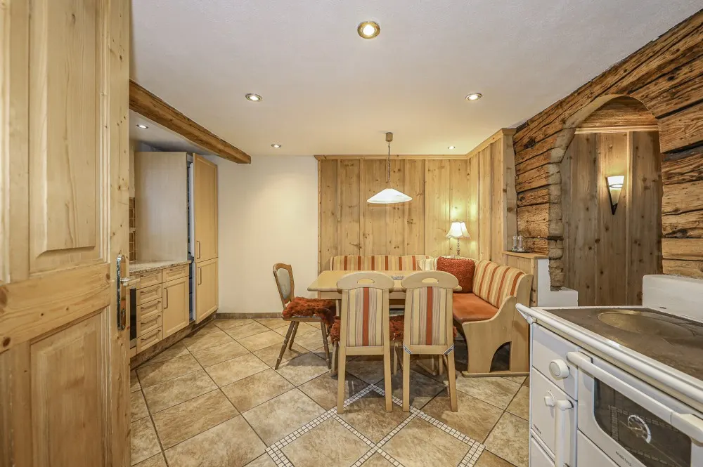 KITZIMMO-Historischen Anwesen mit 3.800 m² Grund in Ruhelage - Immobilien Jochberg.-6