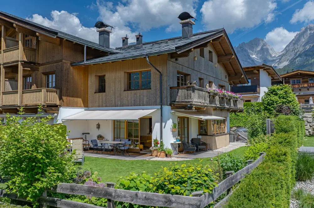 KITZIMMO-Hochwertiges Eck-Reihenhaus in sonniger Top-Ruhelage - Immobilien Going.