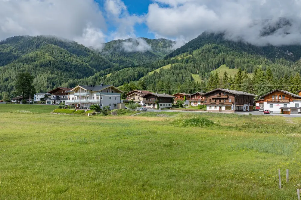 KITZIMMO-Grundstück mit Baugenehmigung für 15 Wohnungen & 1 Geschäft - Immobilien St. Ulrich.-5