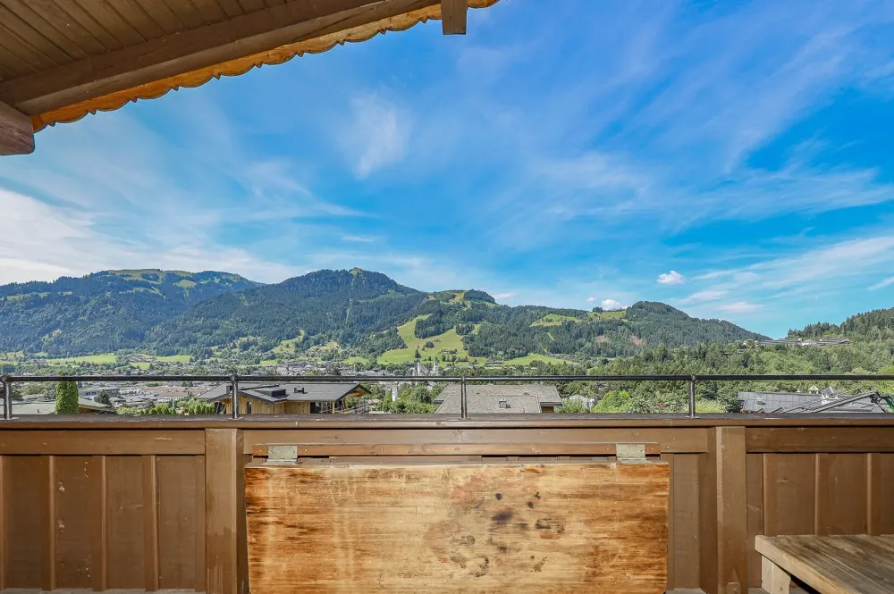 Exklusive Dachgeschosswohnung am Sonnberg mit Blick über Kitzbühel - KITZIMMO