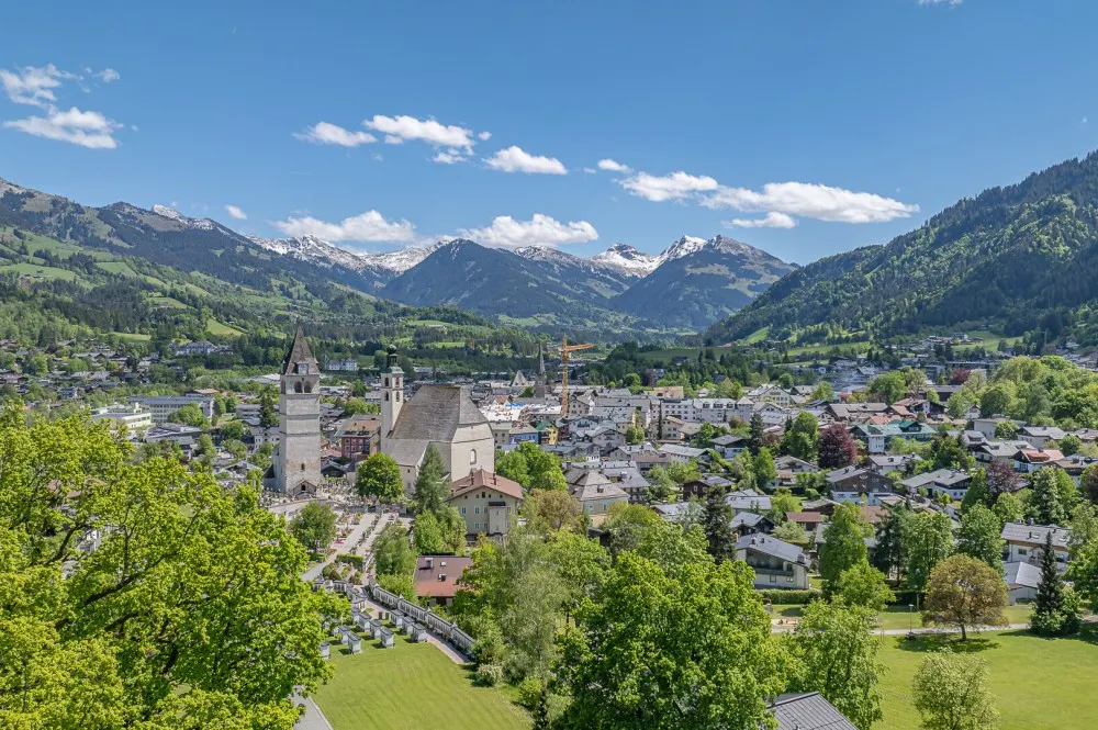 KITZIMMO-Einzigartige Liegenschaft mit Freizeitwohnsitz am Lebenberg - Immobilien Kitzbühel.
