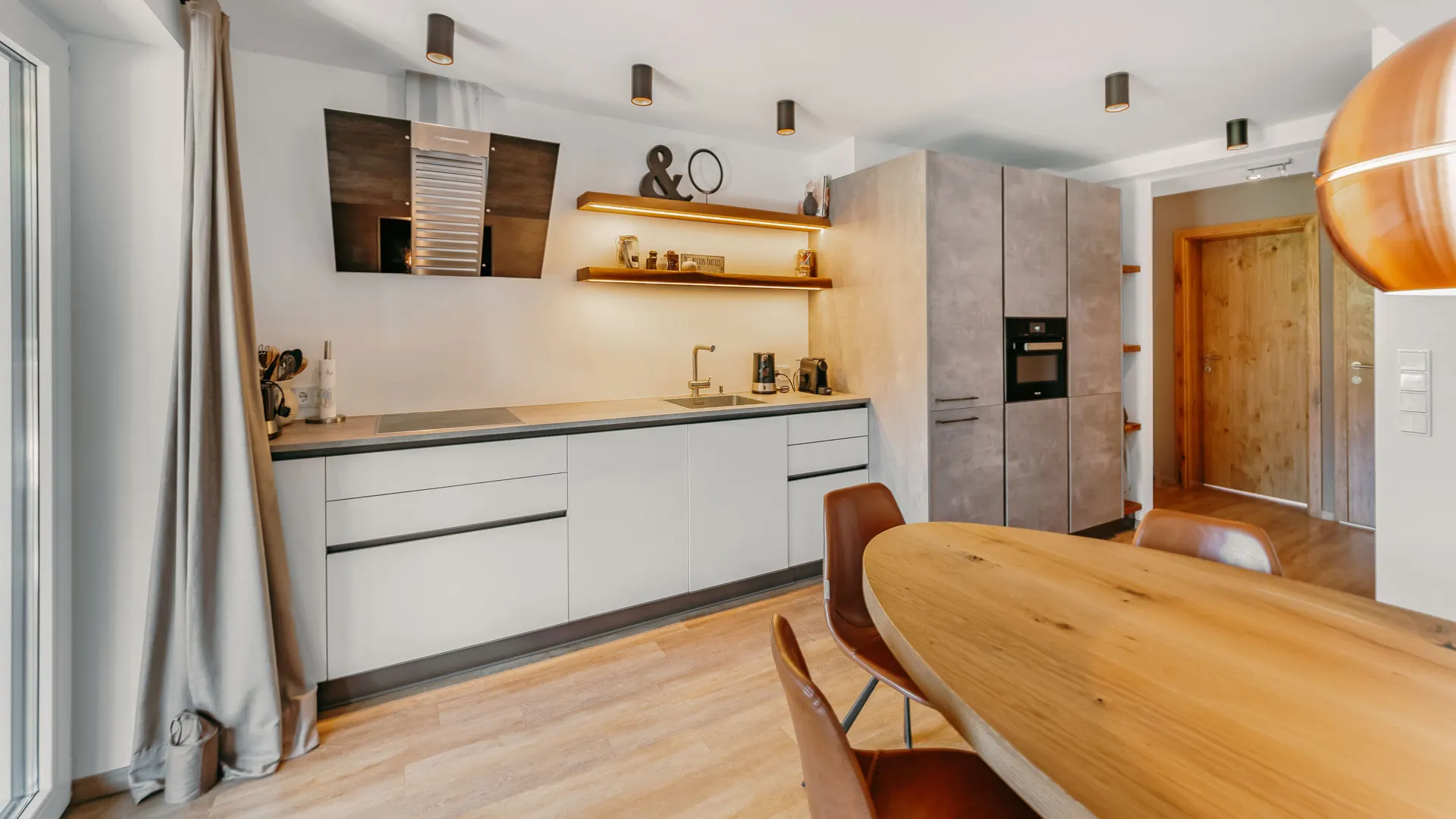 KITZIMMO-Exklusive Wohnung mit Panoramaterrasse in Skiliftnähe - Immobilien St. Johann.