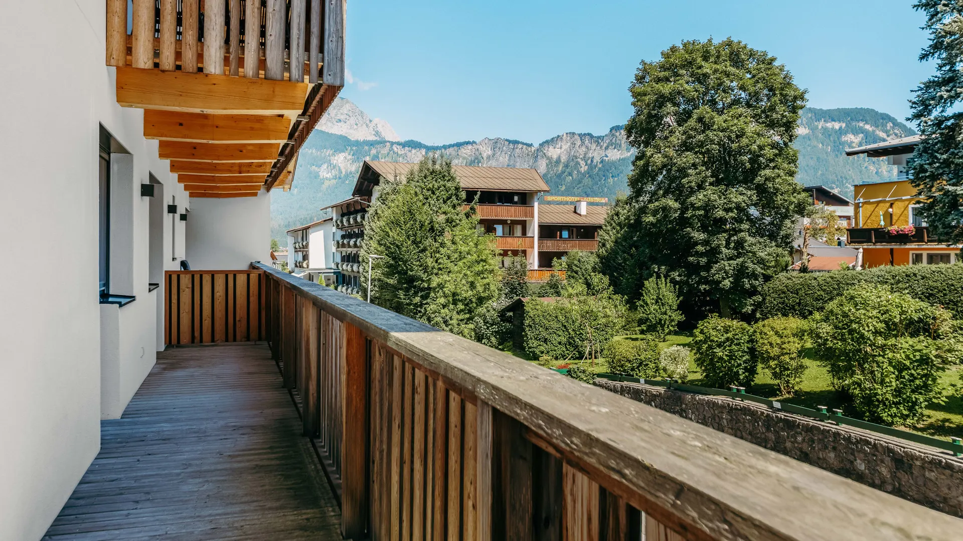 KITZIMMO-Exklusive Wohnung mit Panoramaterrasse in Skiliftnähe - Immobilien St. Johann.