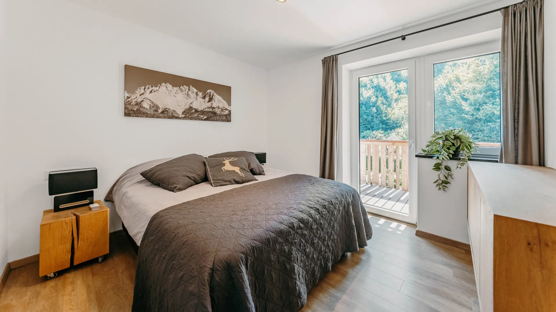 KITZIMMO-Exklusive Wohnung mit Panoramaterrasse in Skiliftnähe - Immobilien St. Johann.