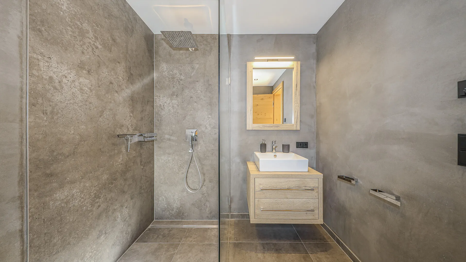 KITZIMMO-Luxuschalet mit Kaiserblick in unmittelbar am Skilift kaufen - Immobilien Going.-17