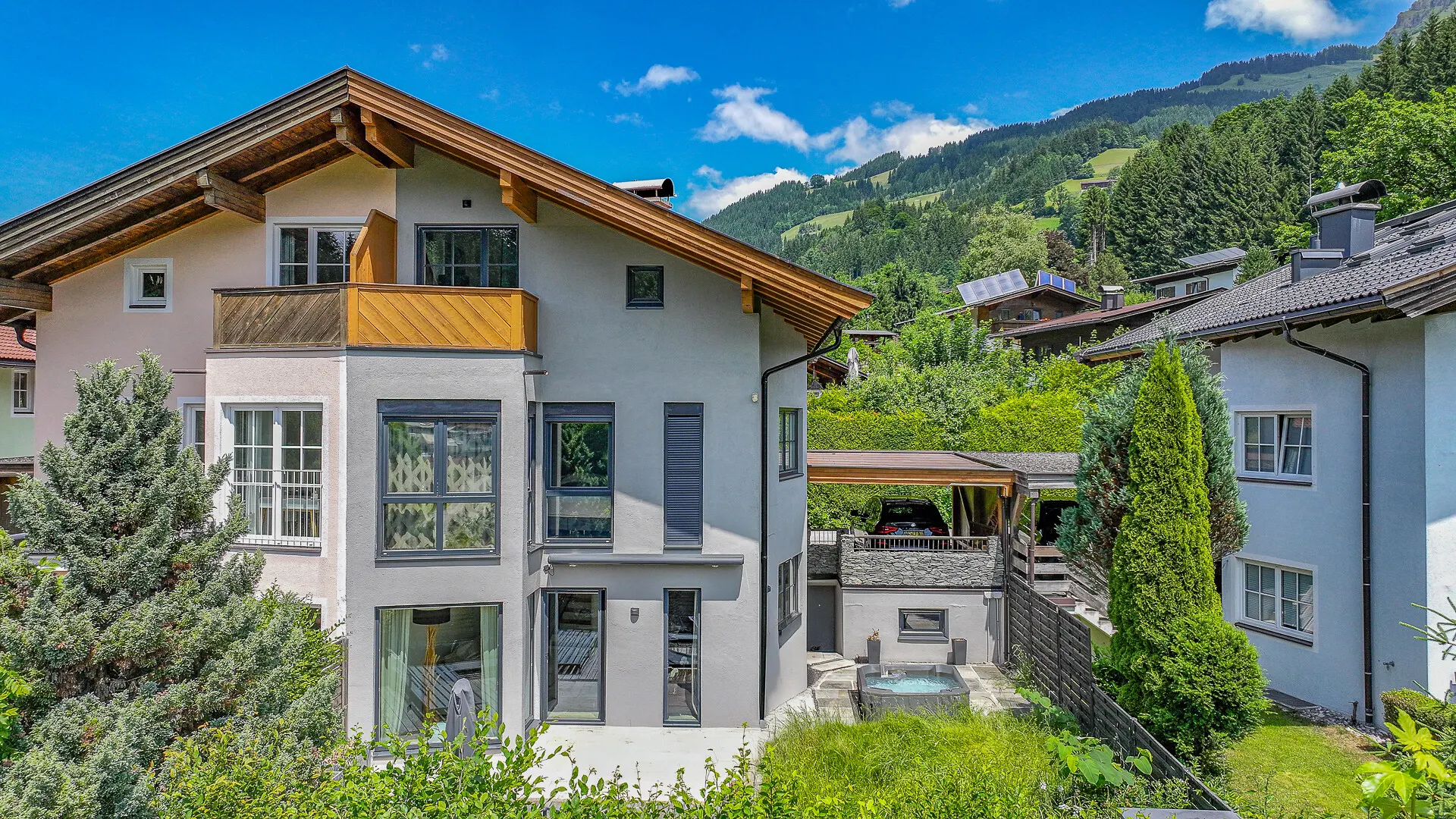 KITZIMMO-Exklusives Haus in sonniger Lage kaufen - Immobilien Kitzbühel.-11