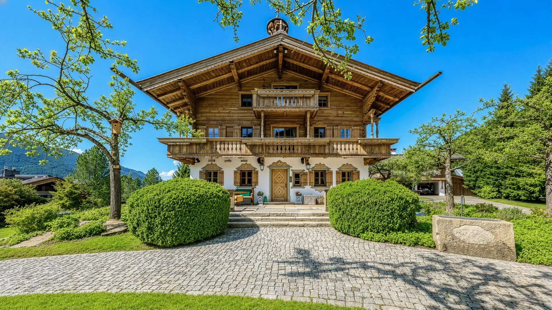 KITZIMMO-Einzigartiges Luxus-Anwesen in Toplage kaufen - Immobilien Kitzbühel.