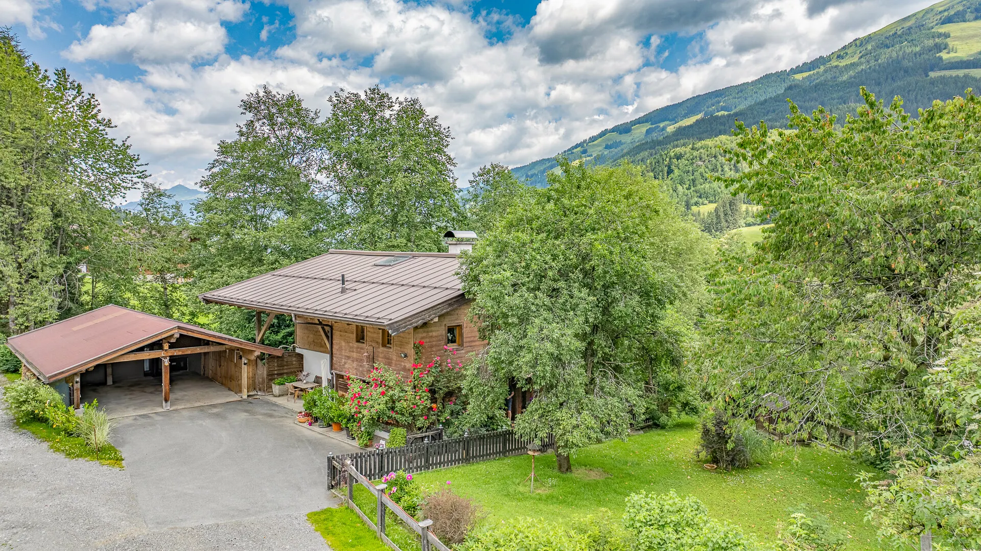 KITZIMMO-Historischen Anwesen mit 3.800 m² Grund in Ruhelage - Immobilien Jochberg.