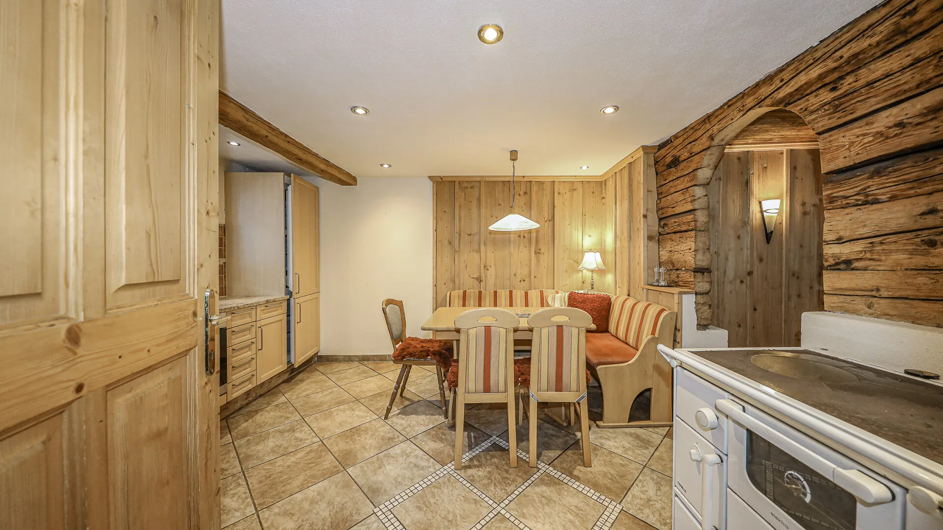 KITZIMMO-Historischen Anwesen mit 3.800 m² Grund in Ruhelage - Immobilien Jochberg.-6