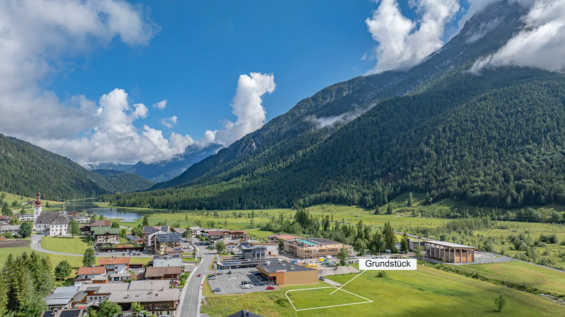 KITZIMMO-Grundstück mit Baugenehmigung für 15 Wohnungen & 1 Geschäft - Immobilien St. Ulrich.-2