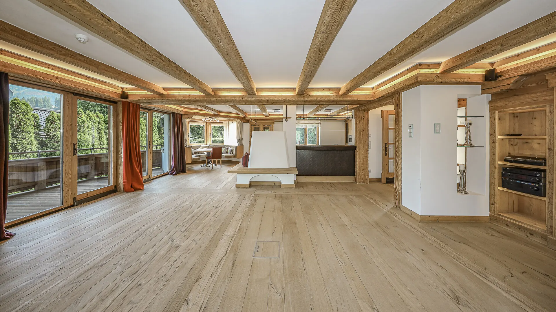KITZIMMO-Exklusive Luxusvilla mit Freizeitwohnsitz auf der Bichlalm - Immobilien Kitzbühel.