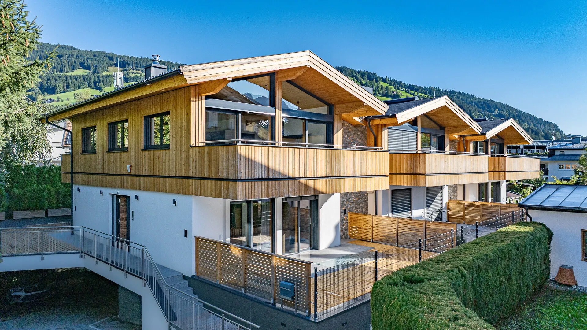 KITZIMMO-Luxuschalet in Toplage kaufen - Immobilien Kirchberg Tirol.-1